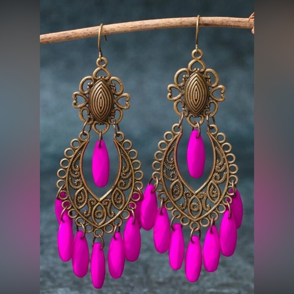 Hollow Out Drop Earrings - Picture 2 of 4